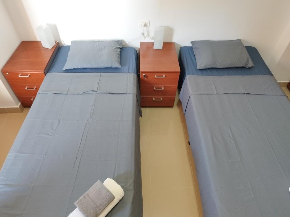 לינה וארוחת בוקר Vivienda Vacacional Compartida Radazul מראה חיצוני תמונה